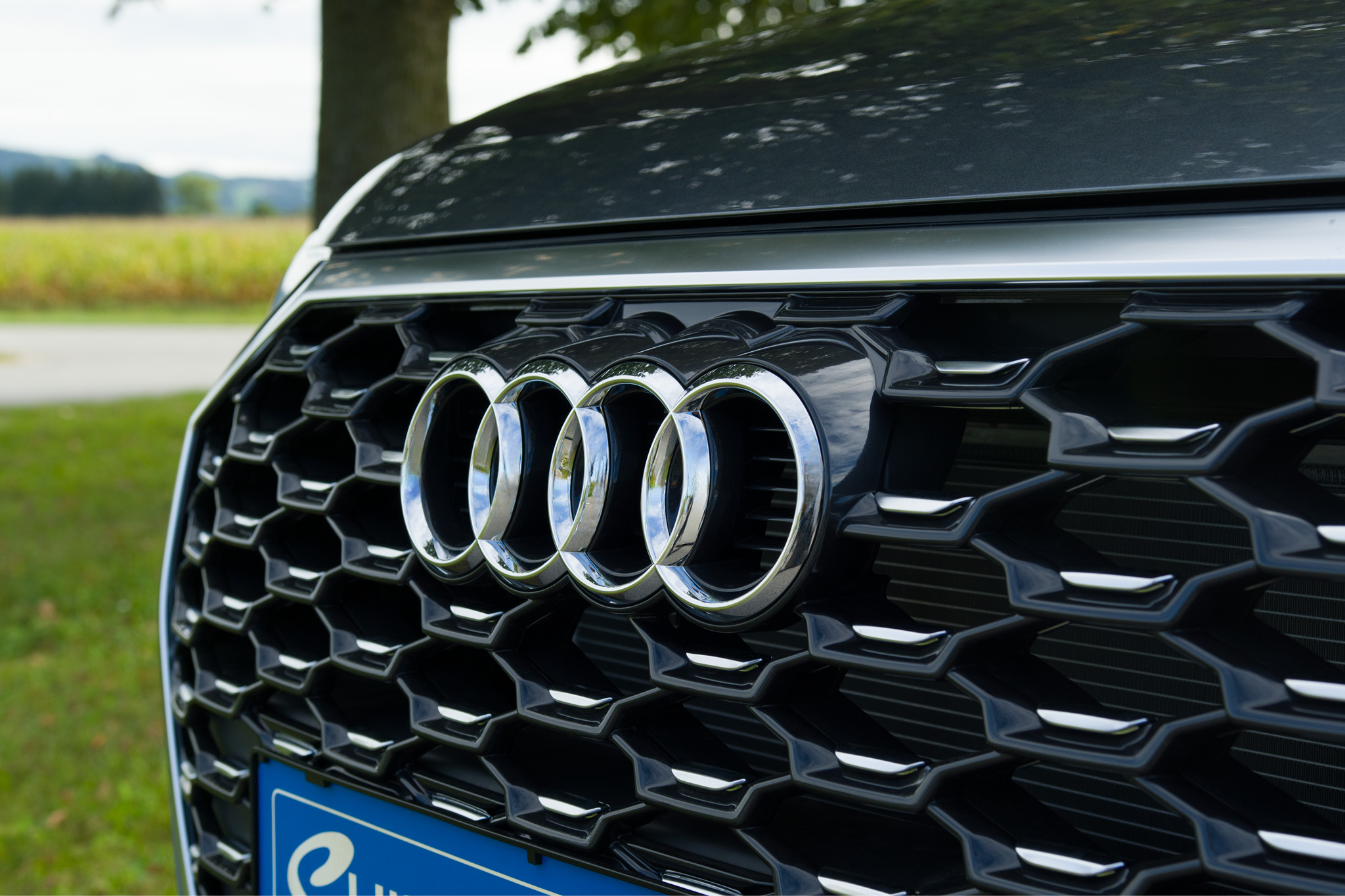 emblem audi q3 sportback