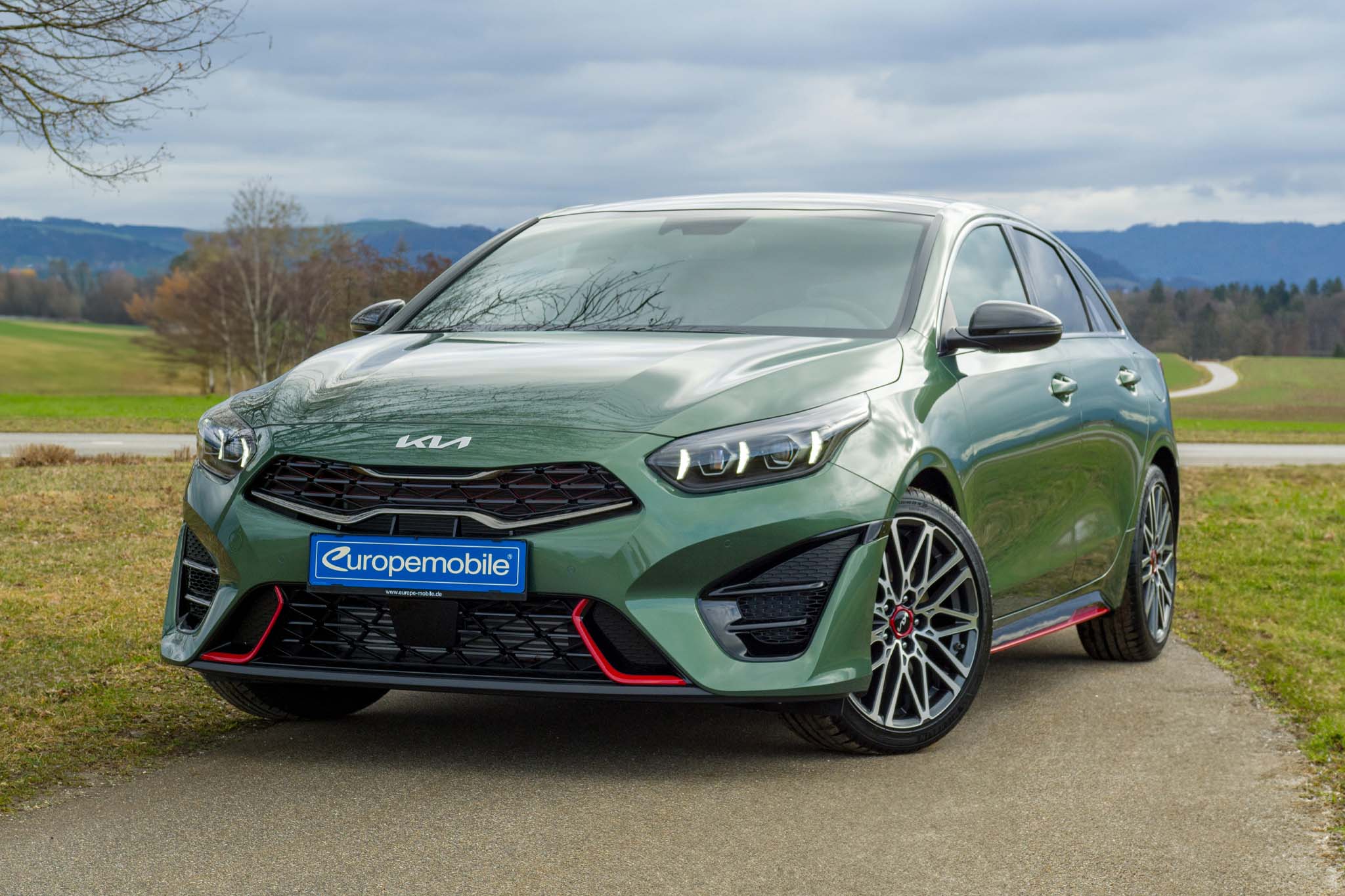 kia proceed gt front