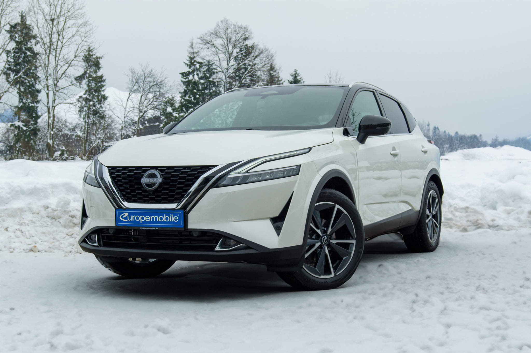 nissan qashqai tekna bose pearl white kontrastfarbe black 