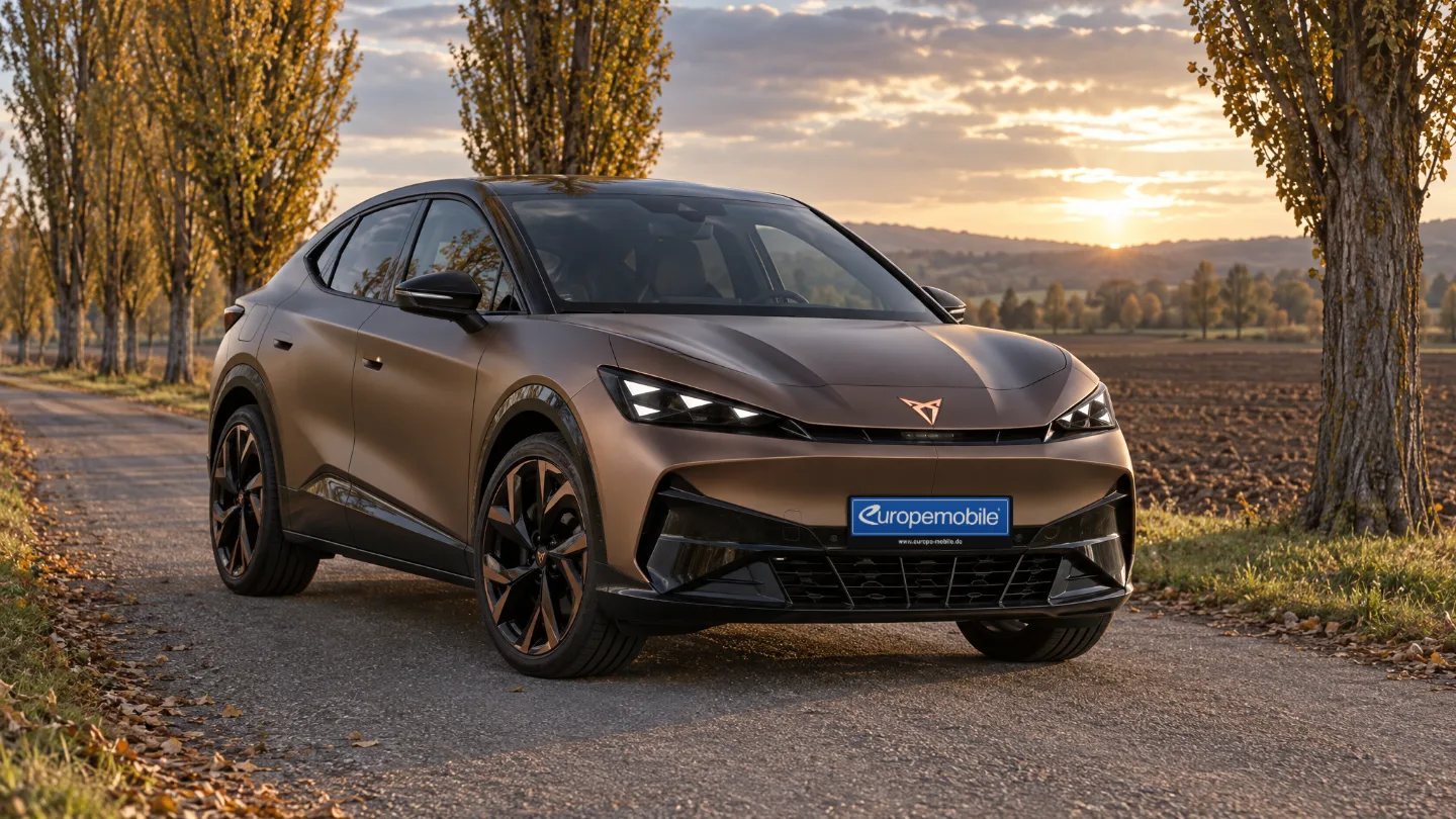 Cupra Tavascan in Bronze matt an einer Pappelallee zwischen Herbstfeldern