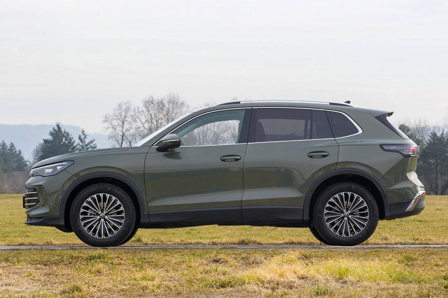 vw tiguan elegance grün 1.5 tsi dsg