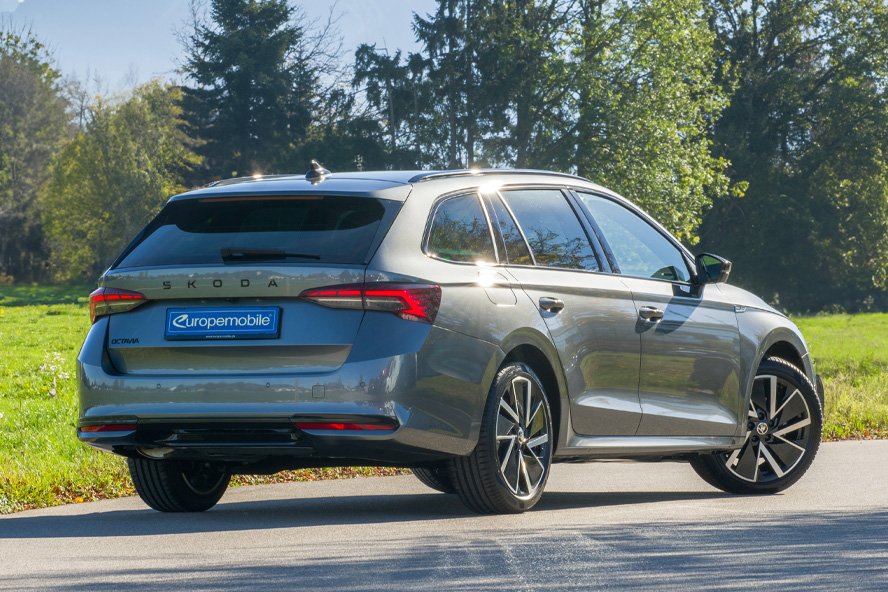 skoda octavia rs hinten