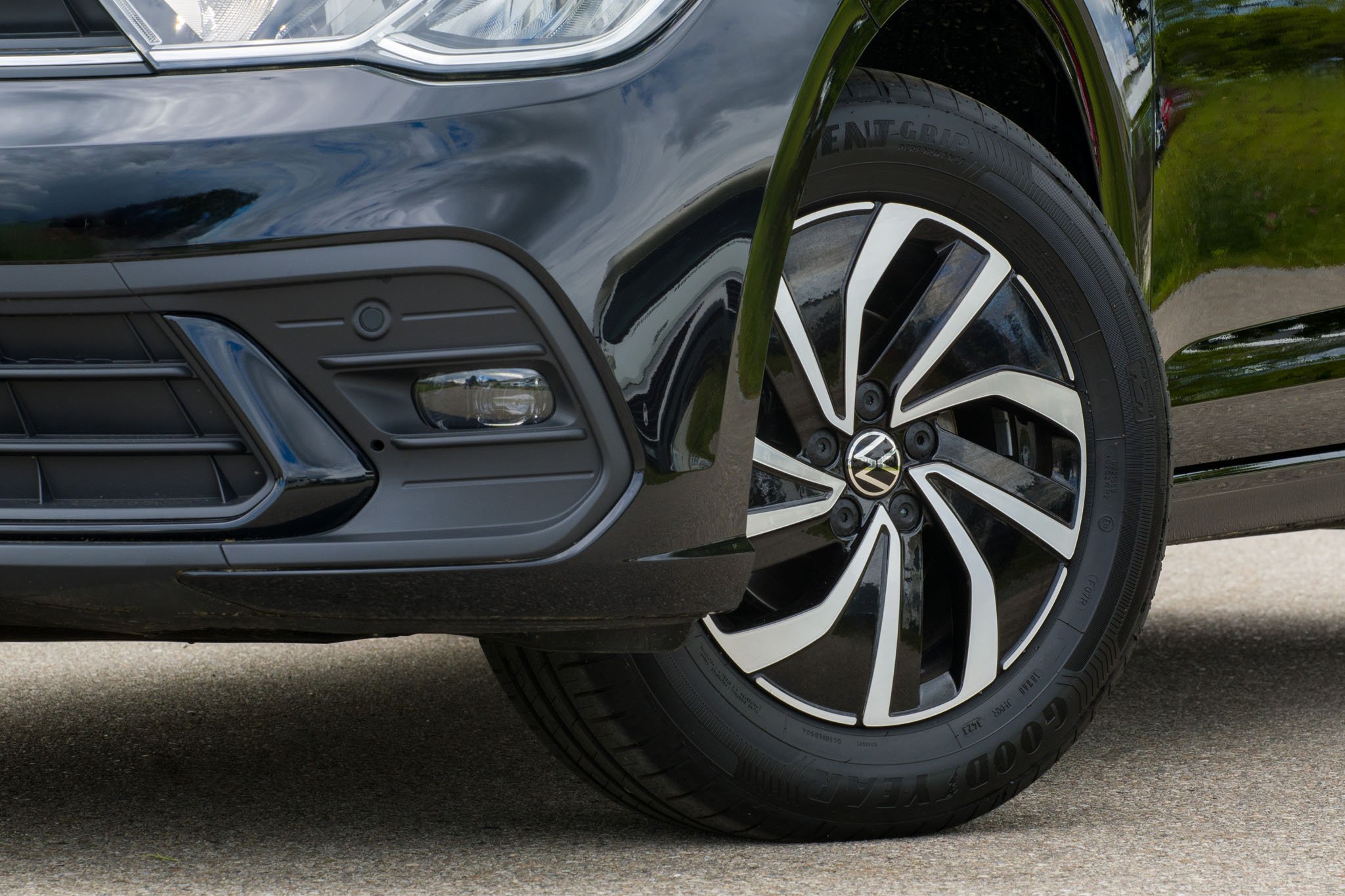 vw polo 15 zoll stahlräder mit radzierblenden